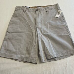 NWT IZOD Saltwater Chino Shorts 100% Cotton Flat Front Light Grey Men’s 32
